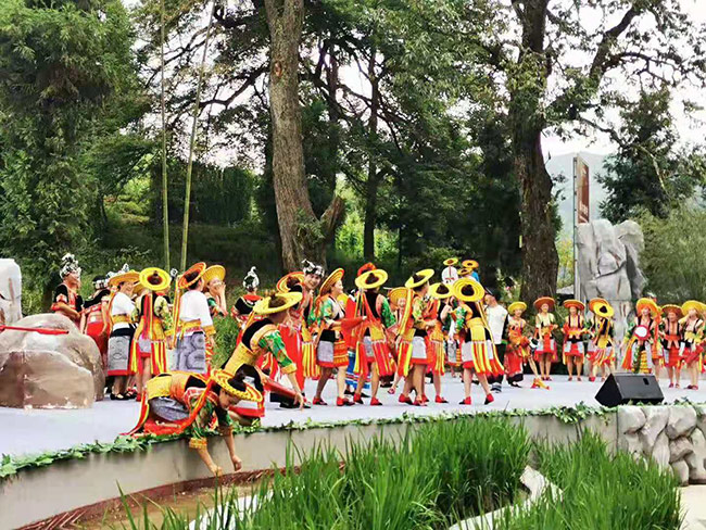 2019中國·花瑤民族藝術(shù)文化旅游周